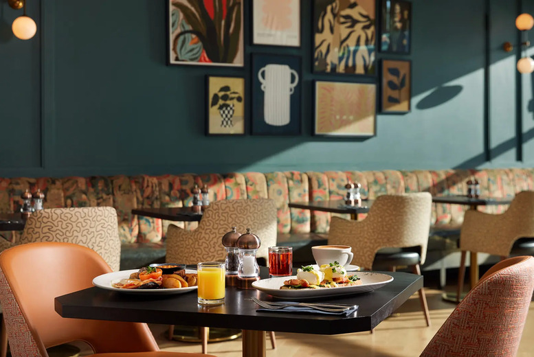 4* The Gateway Hotel Dundalk Stay for Two: Executive Room Upgrade, Breakfast, Cocktails & Late Checkout – Award-Winning Escape! | Wowcher 4* The Gateway Hotel Dundalk Stay for Two: Executive Room Upgrade, Breakfast, Cocktails & Late Checkout – Award-Winning Escape! | Wowcher