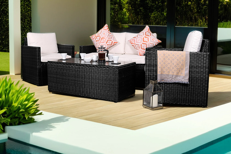 Royalcraft Berlin 4-Seater Black Rattan Corner Lounging Set – Weather-Resistant Sofa & Coffee Table | Wowcher Royalcraft Berlin 4-Seater Black Rattan Corner Lounging Set – Weather-Resistant Sofa & Coffee Table | Wowcher