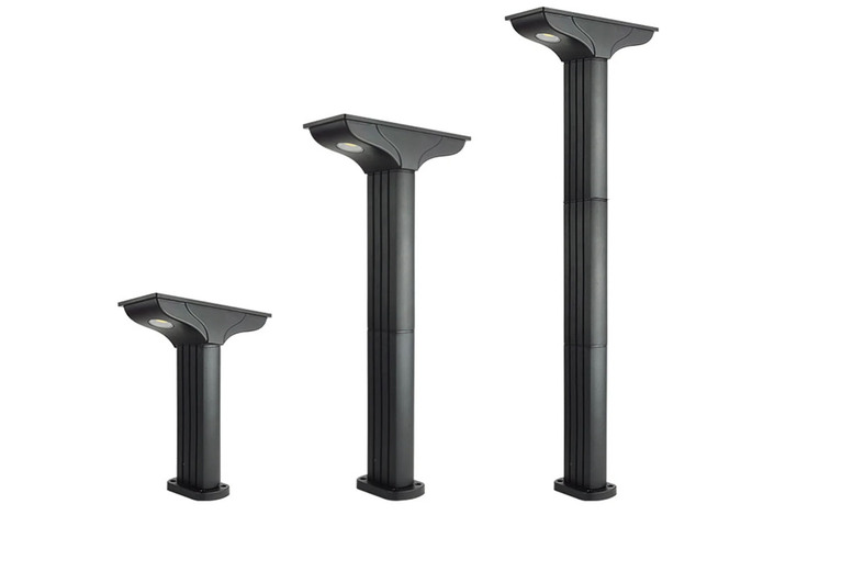 Customisable Solar LED Path Light – Weatherproof Outdoor Ground Plug | Wowcher