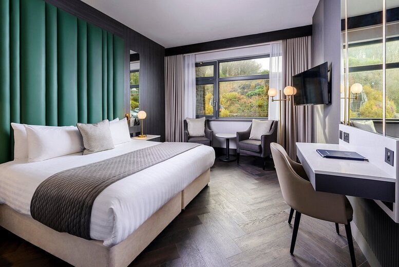 4* Kinsale Hotel & Spa City Break for 2 with Breakfast, Spa Access & Award-Winning Luxury – Cork, Ireland | Wowcher