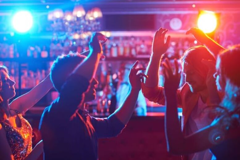 4* Blackpool Seaside Break for 2 – Dining, Drinks, Live Entertainment & Late Checkout | Wowcher