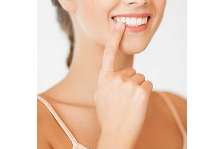 50Pcs Temporary Tooth Crown Repair Kit – Natural Colour Resin for Tooth Gaps & Oral Care | Wowcher