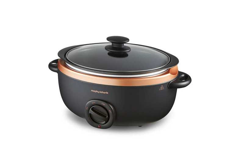 Sear & Stew 6.5L Slow Cooker – Large Capacity, Dishwasher Safe, Hob-to-Table Convenience | Wowcher