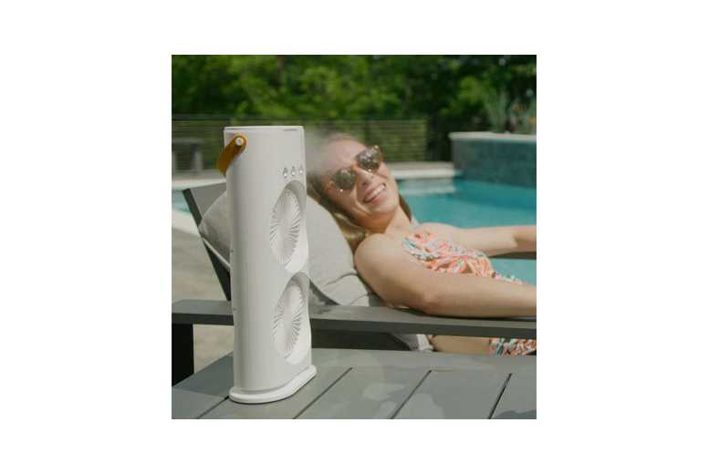 2-in-1 Double-Ended Oscillating USB Spray Fan Humidifier – 3 Speeds, 600ml Tank & Portable Rechargeable Design | Wowcher