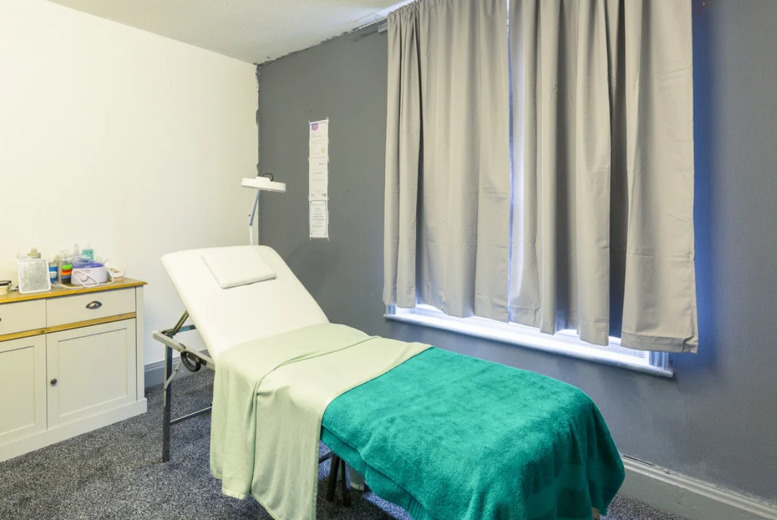 30 or 60 Minute Massage Session at Rehoboth Wellness Clinic – Five Options – Rochdale | Wowcher