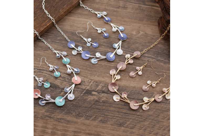 Enamel flower earrings and necklace set | Wowcher