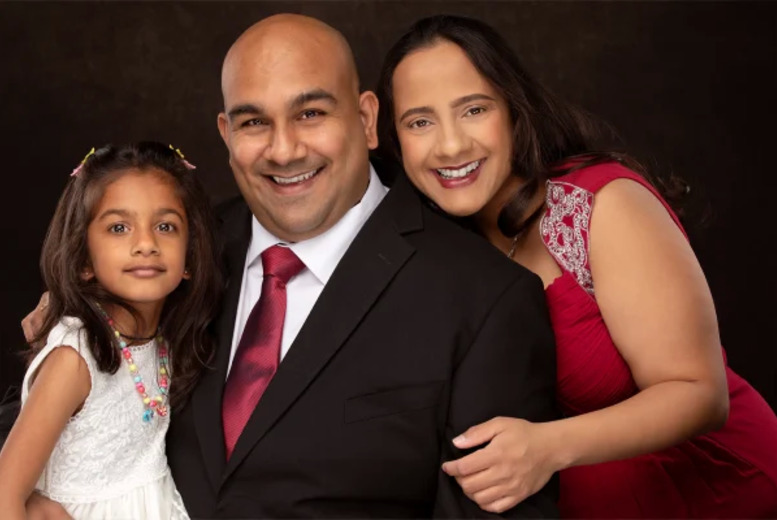 Capture Dad & The Kids Photoshoot with one 8”x10” Print + £50 Wall-Hanging Voucher & a £50 Album/Portfolio Voucher | Wowcher