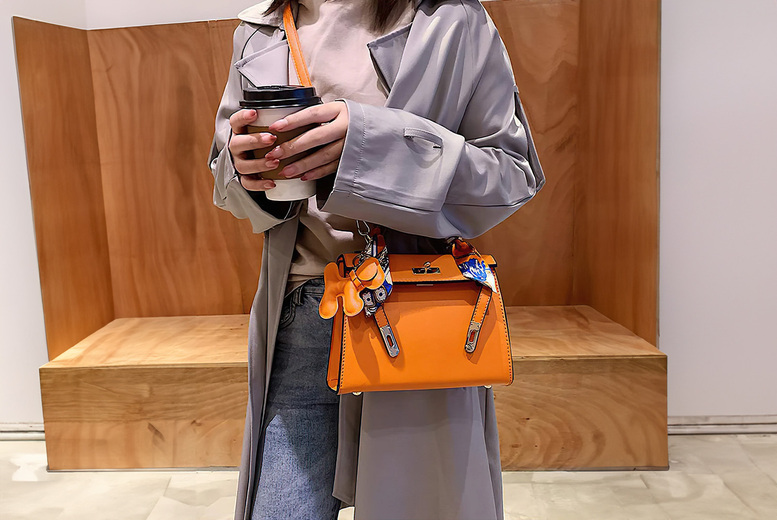 Unisex Green Timeless Medium Kelly PU Tote Bag – 12 Elegant Colours | Wowcher