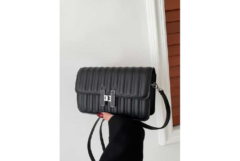 Unisex Beige Vegan Leather Street-Chic Crossbody Purse – Adjustable Strap, Organiser Pockets, Minimalist Satchel (5 Colours) | Wowcher