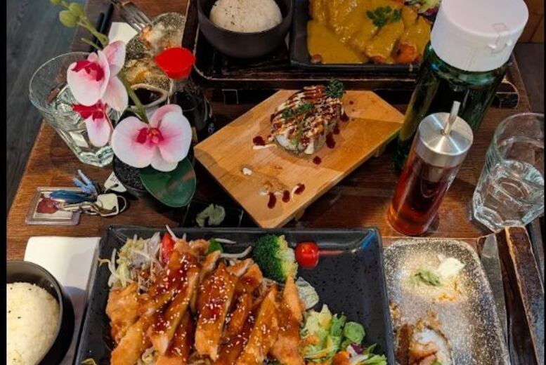 Japanese Bento Meal Set Lunch with Sushi Rolls and Miso Soup Upgrade | Wowcher