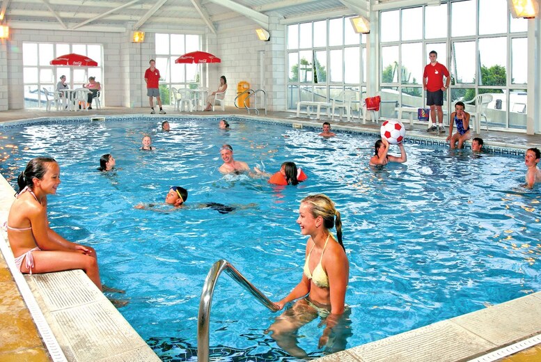 PRICE DROP: Cornwall Caravan Holiday Stay For Up To 6: 2-7 Night Options with Leisure Access, Live Entertainment, Kids Club, Arcade & More – Tencreek