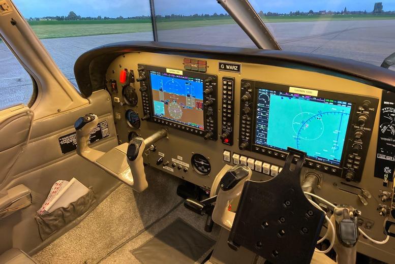 45-Minute Flight Simulator Experience - Piper PA28 Warrior III Plane - Ellesmere Port | Wowcher