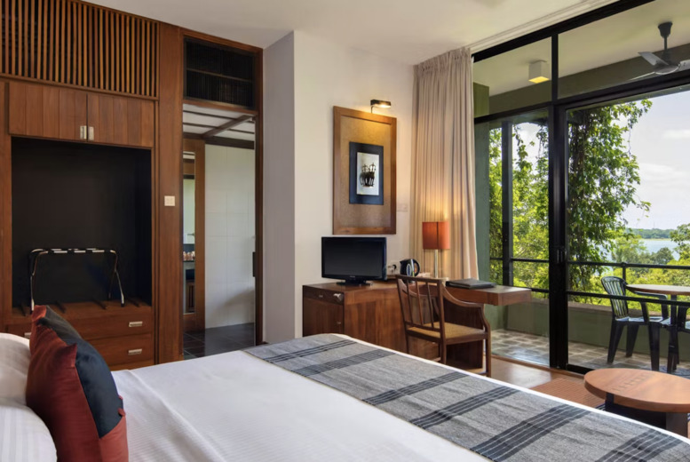 Experience 5* Luxury in Sri Lanka with Flights & Top Hotel Stay! | Wowcher Experience 5* Luxury in Sri Lanka with Flights & Top Hotel Stay! | Wowcher