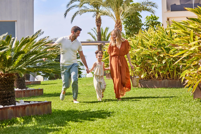 Unforgettable 5* Family Beach Holiday With Breakfast in Majorca | Wowcher Unforgettable 5* Family Beach Holiday With Breakfast in Majorca | Wowcher