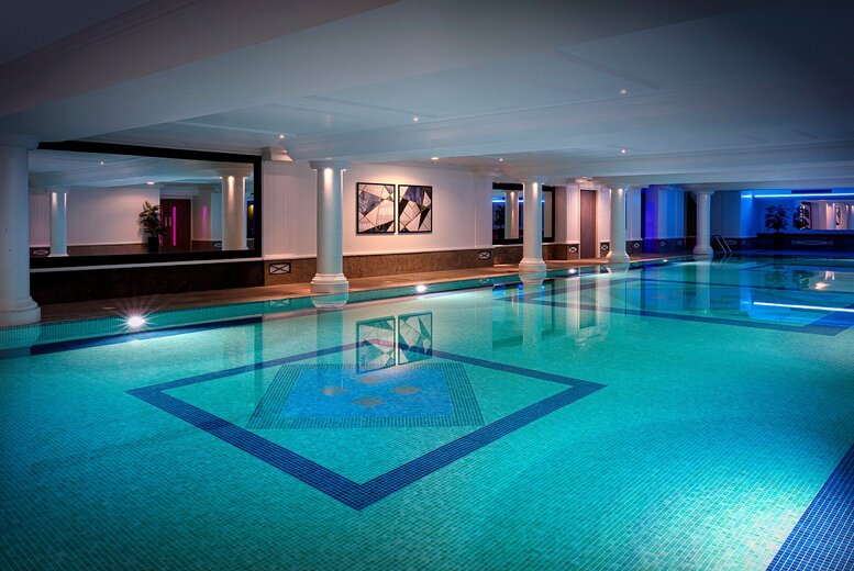 Experience a Luxurious Festive Break at Leonardo Royal Hotel London Tower Bridge | Wowcher Experience a Luxurious Festive Break at Leonardo Royal Hotel London Tower Bridge | Wowcher