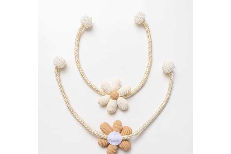 Cartoon Flower Curtain Tie Set – Punch-Free, Adjustable, Lightweight, 20x10x3cm, Cute Home Decor | Wowcher