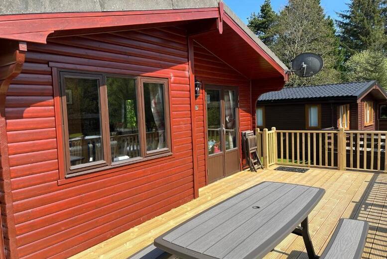 Loch Lomond Luxury Lodge Retreat For Up To 6: Private Decking & Pet Friendly Amenities! | Wowcher Loch Lomond Luxury Lodge Retreat For Up To 6: Private Decking & Pet Friendly Amenities! | Wowcher