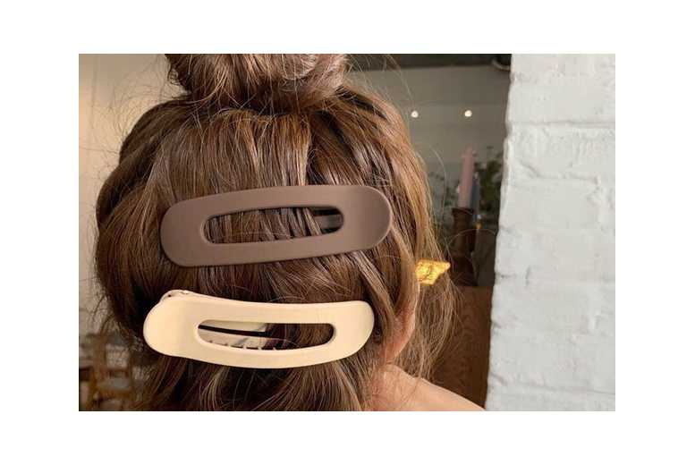 Black 4Pcs Large Flat Claw Hair Clips for Women & Girls – Durable Plastic, Non-Slip, Multi-Colour Set | Wowcher