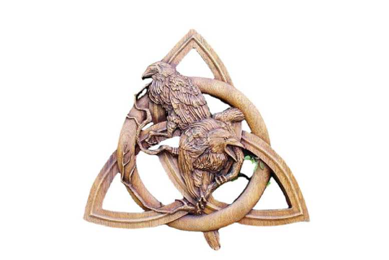 Resin Garden Ornament – Magic Knot Crow Sculpture, Modern Outdoor Decor | Wowcher