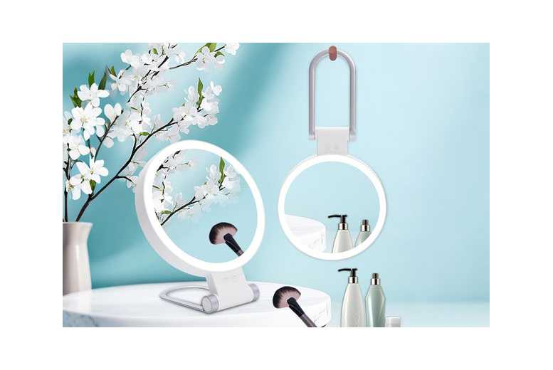 Double Sided LED Magnifying Makeup Mirror – 1X & 30X, Foldable, Portable, USB Rechargeable | Wowcher