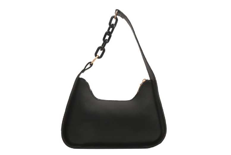 Unisex Purple Vegan Leather Chain Shoulder Bag – Minimalist Crossbody Purse, Lightweight & Versatile | Wowcher Unisex Purple Vegan Leather Chain Shoulder Bag – Minimalist Crossbody Purse, Lightweight & Versatile | Wowcher