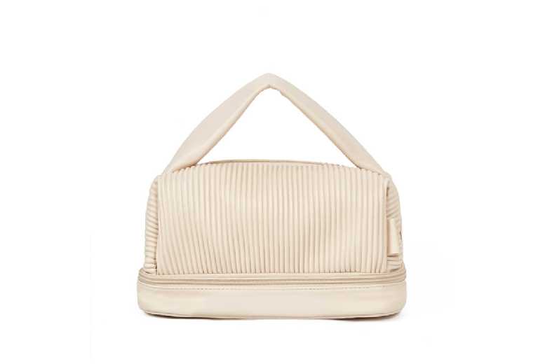 Unisex Black Simple Pleated PU Large-Capacity Travel Handbag – Waterproof, Lightweight, Organised | Wowcher Unisex Black Simple Pleated PU Large-Capacity Travel Handbag – Waterproof, Lightweight, Organised | Wowcher