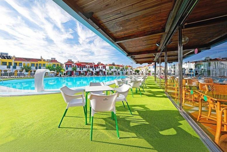 Unwind in Gran Canaria: Family Beach Holiday with Flights and Breakfast | Wowcher Unwind in Gran Canaria: Family Beach Holiday with Flights and Breakfast | Wowcher