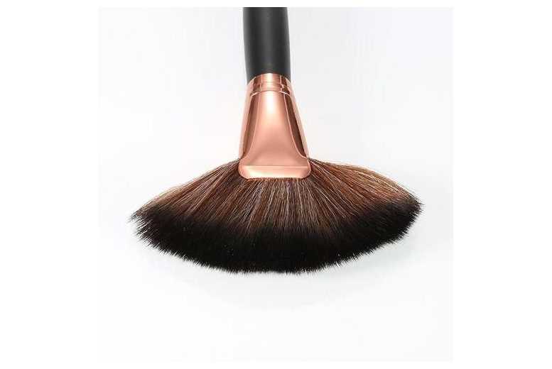 Large Fan Powder Makeup Brush – Black & Rose Gold, Soft Bristles, Precision Finish | Wowcher Large Fan Powder Makeup Brush – Black & Rose Gold, Soft Bristles, Precision Finish | Wowcher