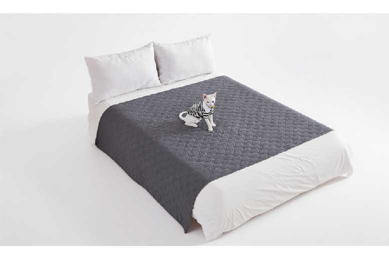 Waterproof Dog Sofa Protector Mat – Non-Slip, Machine Washable, Multi-Size Pet Bed Cover | Wowcher