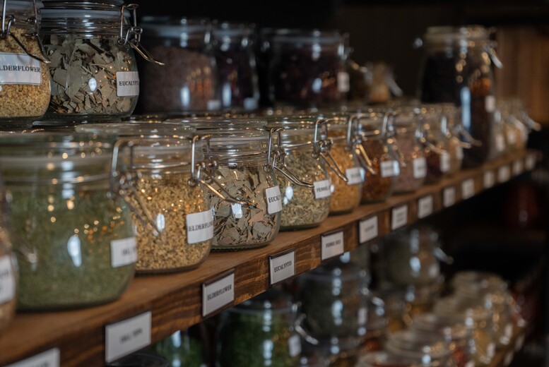 Creative Gin Making Experience with Tastings & Bottle for Two - Sixtowns - Barlaston | Wowcher