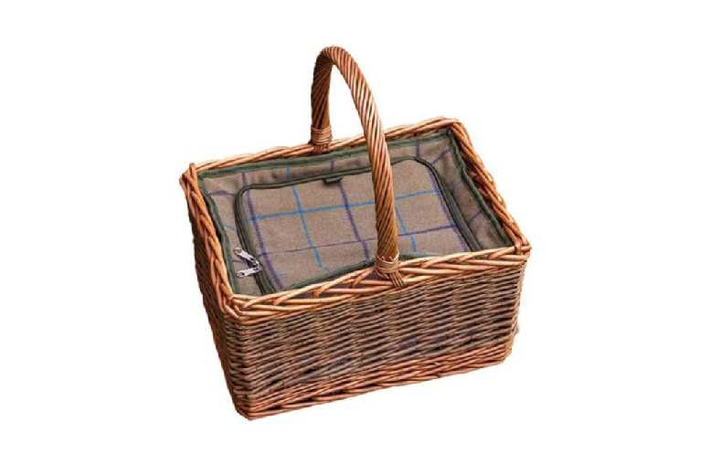 Luxury Wicker Picnic Basket with Cooler – Outdoor Dining Essential | Wowcher Luxury Wicker Picnic Basket with Cooler – Outdoor Dining Essential | Wowcher