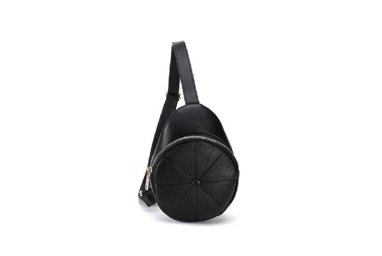 Black Simple Women’s Vegan Leather Crossbody Purse – Adjustable Strap, Everyday Minimalist Bag | Wowcher Black Simple Women’s Vegan Leather Crossbody Purse – Adjustable Strap, Everyday Minimalist Bag | Wowcher