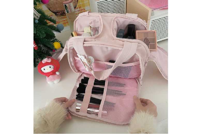 Large-Capacity Makeup Travel Bag – Organiser for Cosmetics & Toiletries | Wowcher Large-Capacity Makeup Travel Bag – Organiser for Cosmetics & Toiletries | Wowcher