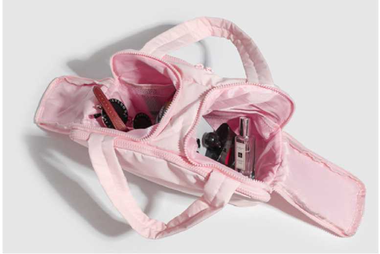 Women’s Travel Toiletry Bag – Water-Resistant Nylon, Multi-Compartment Luggage Organiser | Wowcher Women’s Travel Toiletry Bag – Water-Resistant Nylon, Multi-Compartment Luggage Organiser | Wowcher