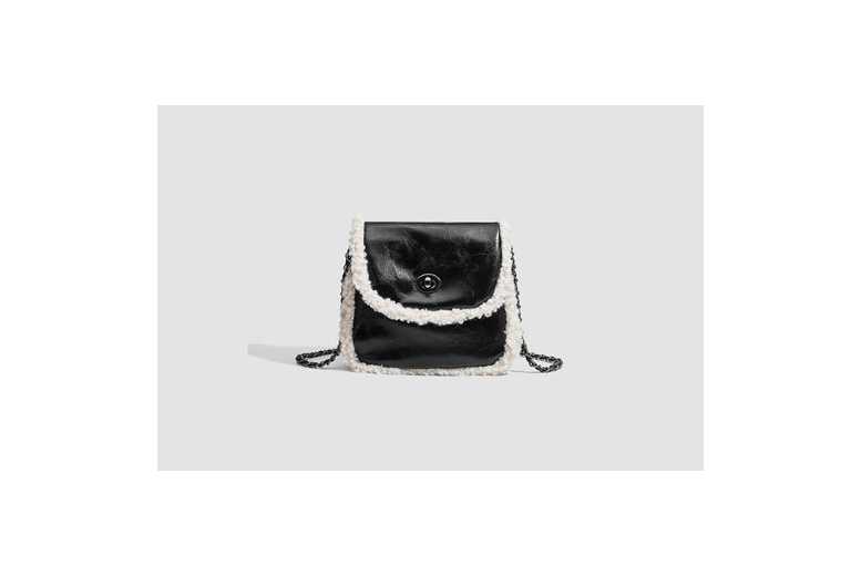 Unisex Lambswool Chain Saddle Bag – Black Crossbody Purse, Soft Luxury, Everyday Organiser | Wowcher