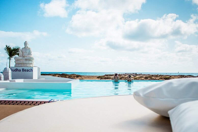 4-Star Cape Verde Resort Holiday: Breakfast and Flights Included | Wowcher