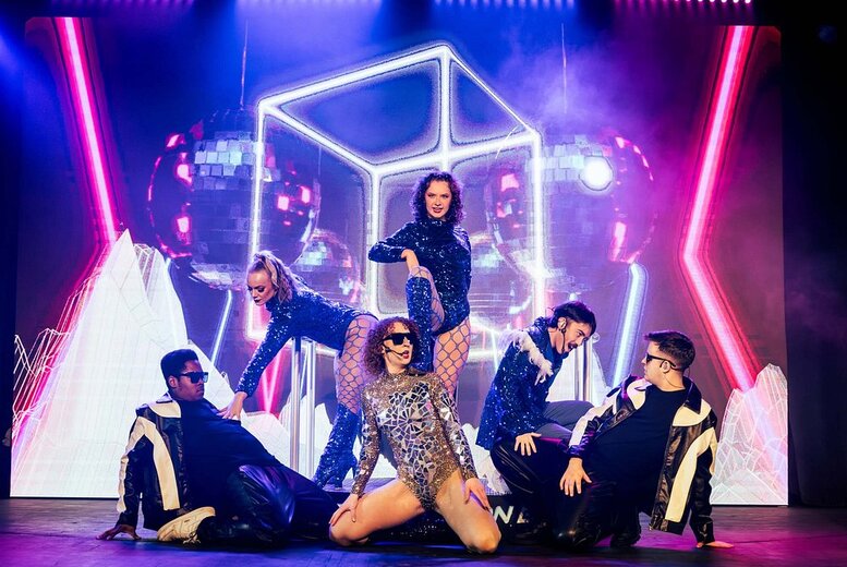 Seal Bay Resort Music Weekenders: 80, 90s, 00s & Motown Throwback for up to 8 – 2 or 3 nights! | Wowcher