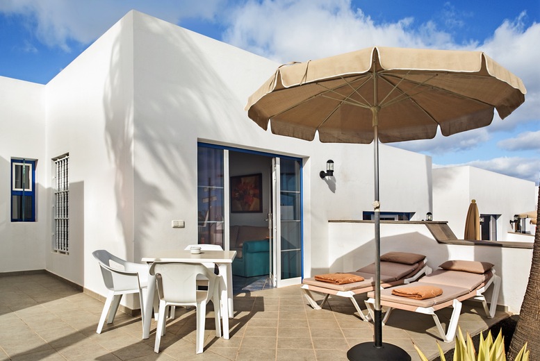 4* Lanzarote Beach Getaway – Self Catering Hotel Stay & Flights | Wowcher 4* Lanzarote Beach Getaway – Self Catering Hotel Stay & Flights | Wowcher
