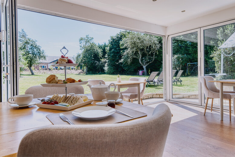 Luxurious Overnight Northampton Spa Stay for Two with Spa Access, Afternoon Tea & Spa Treatment! | Wowcher Luxurious Overnight Northampton Spa Stay for Two with Spa Access, Afternoon Tea & Spa Treatment! | Wowcher