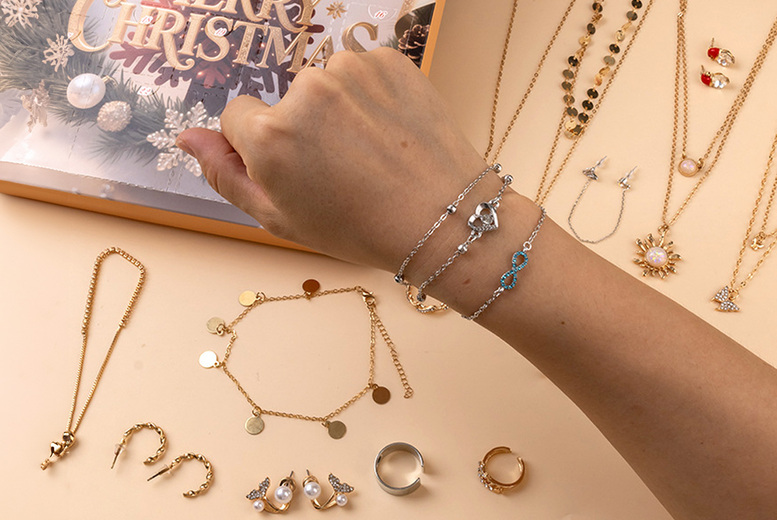 Christmas Jewellery Advent Calendar – 24 Festive Surprises for Her | Wowcher
