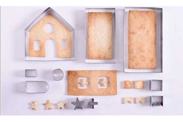 10Pcs Stainless Steel Gingerbread House Biscuit & Cookie Moulds – Festive Christmas Baking Set | Wowcher