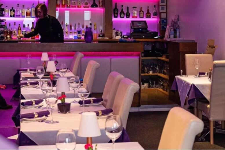 Thai Orchid – 2 Course Meal with Wine for 2-4, Glasgow City Centre. Weekend Availability | Wowcher