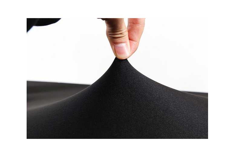 Unisex Black Washable Polyester Rectangle Picnic Tablecloth – Durable, Elastic-Fit, 183x76cm | Wowcher