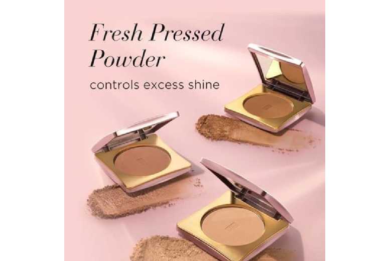 Elizabeth Arden Flawless Finish Matte Compact Powder – Lightweight, Shine-Control Powder Makeup | Wowcher