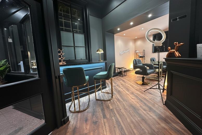 After Dark Couples Photoshoot with a Glass of Bubbly – Curves Photography Studios, Altrincham | Wowcher