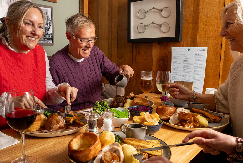 Stork Hotel Thurnham: Sunday Roast & Drinks for 2 & Unlimited Yorkshire Puddings- Heritage Pubs | Wowcher