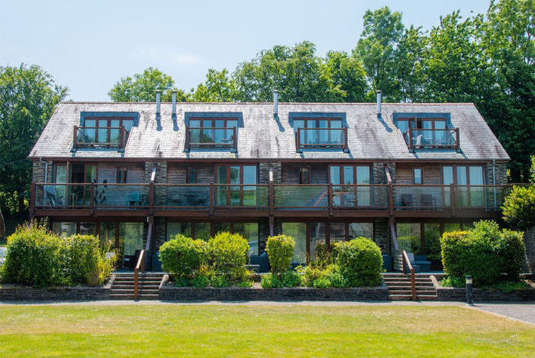 3* Spa Day, Glass of Bubbly, and £10 Voucher for 1 or 2 - The Dartmouth Hotel, Golf and Spa | Wowcher