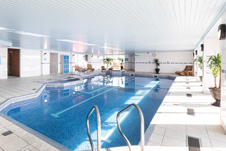 4* The Beaches Hotel Spa Day - Cream Tea, Leisure Access, and Choice of Treatment for 1 or 2 | Wowcher