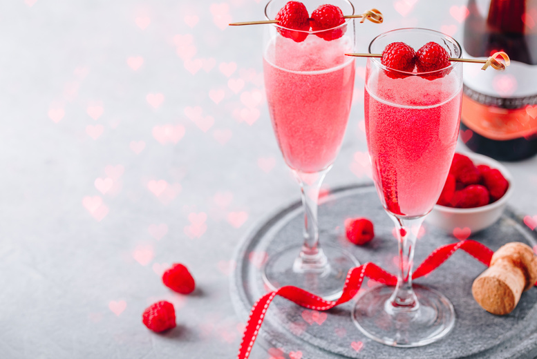 Valentine's Day Prosecco & White Chocolate Gift Box | Wowcher