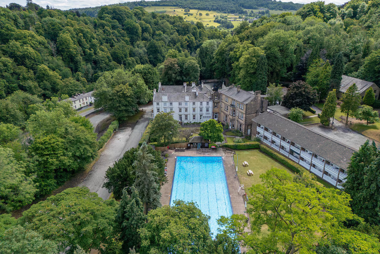 New Bath Hotel & Spa: 4* Fire & Ice Spa Day - Outdoor Lido, Thermal Suite & 25-Minute Treatment - Matlock | Wowcher